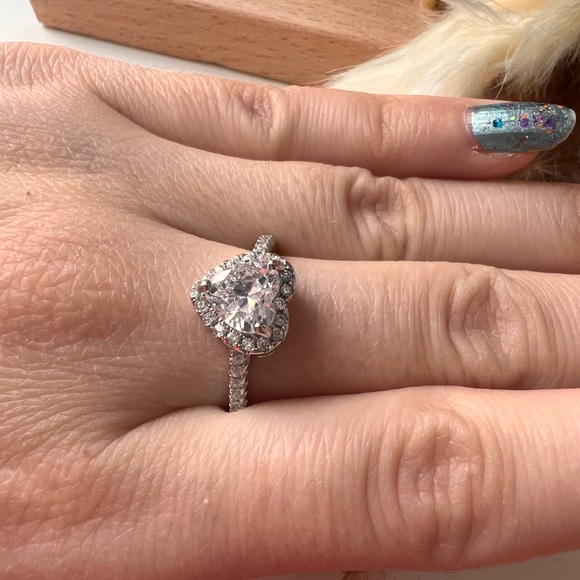 Exquisite Heart-Shaped Halo Ring with Pavé Diamond Band - Picture 15 of 17